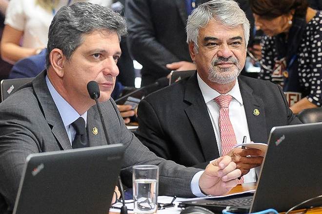 Senadores Rogério Carvalho e Humberto Costa – © Reprodução 