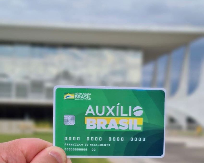 Cartão do Auxílio Brasil - @reprodução