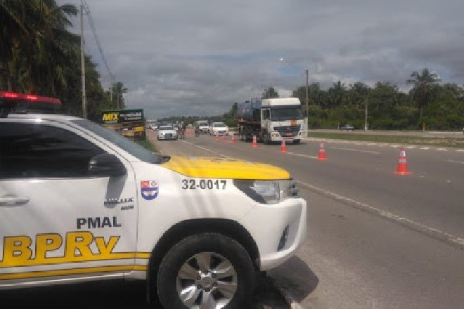 Viatura da BPRv em rodovia de Alagoas – © Reprodução 