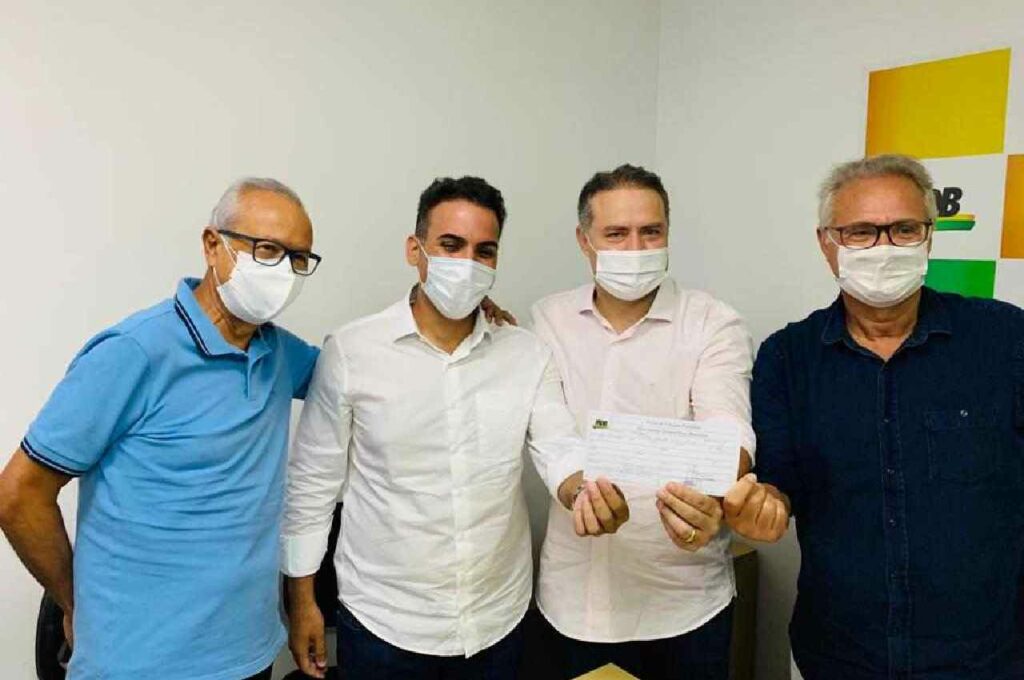 Renato Filho se filia ao MDB e governador destaca: “Um dos melhores prefeitos do Brasil”