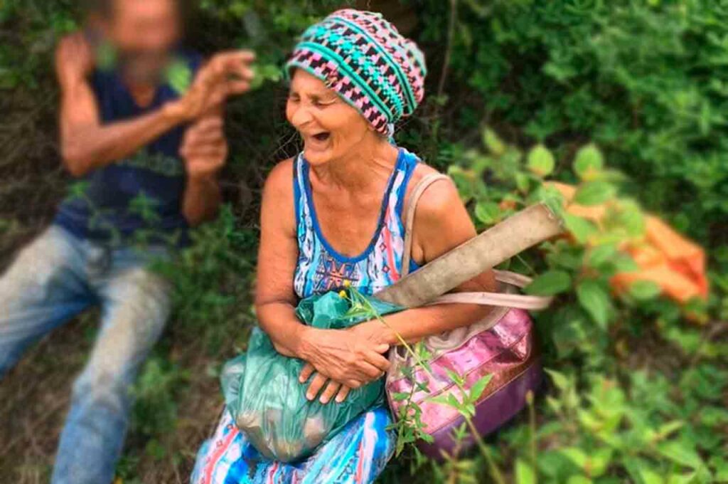 Genro mata sogra e esconde corpo no sofá após ela se recusar a entregar aposentadoria