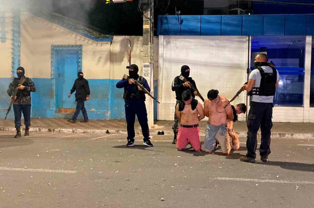 Simulação de assalto a bancos reúne populares em cidades do interior de Alagoas