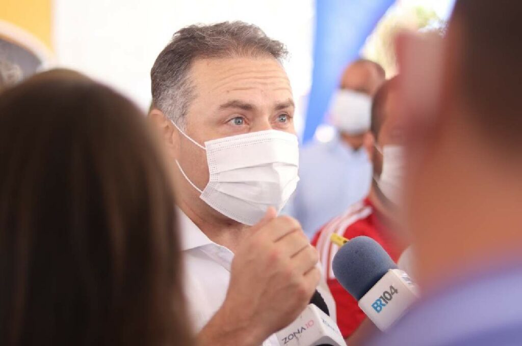 Renan Filho comemora retomada de Paulo Dantas ao governo do estado