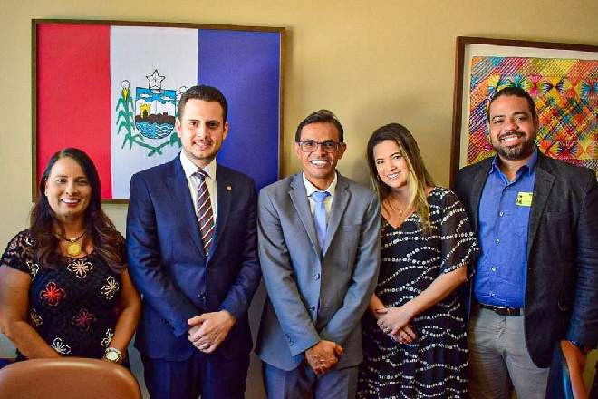 Em encontro com deputado, Marcos Silva trata de assuntos de melhorias para Messias