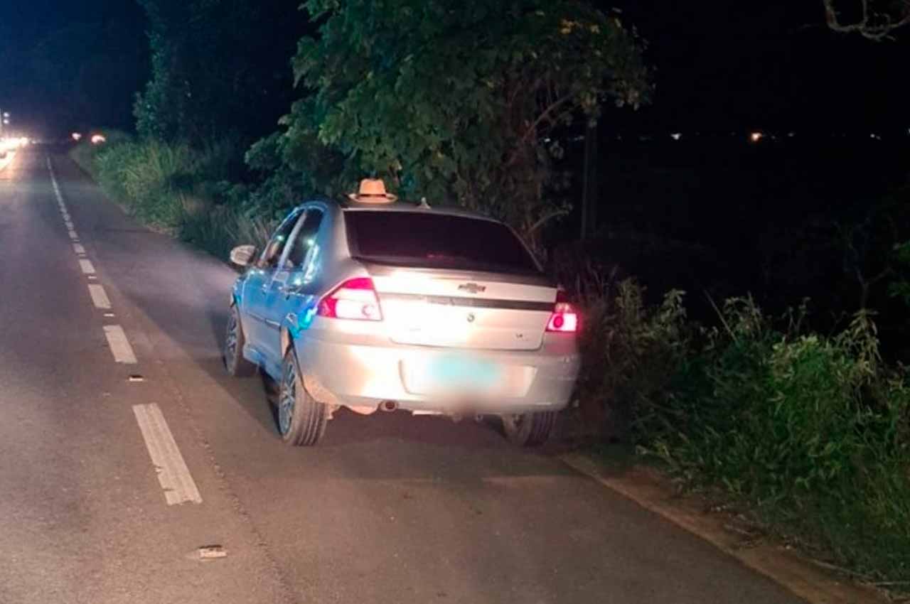 O carro foi localizado enquanto trafegava no município de Pilar, no interior do estado | © PRF