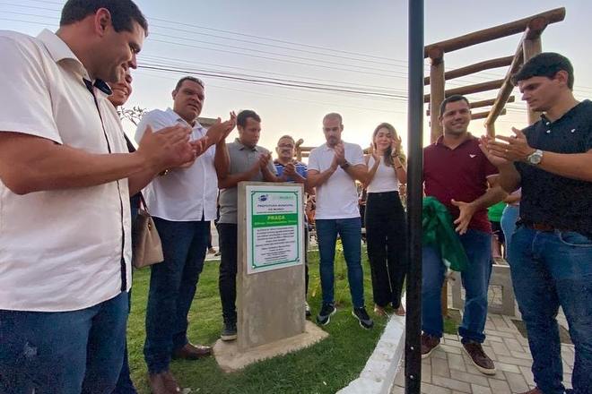 Olavo Neto durante o inauguração da Praça – © Assessoria