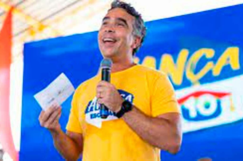 Secretaria de Educação explica problemas com repasse do Cartão Escola 10