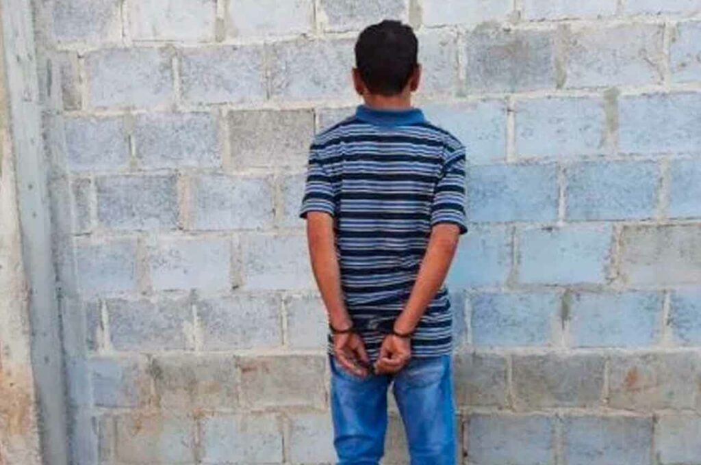 Condenado por estuprar os filhos de 5 e 7 anos é preso 20 anos após o crime