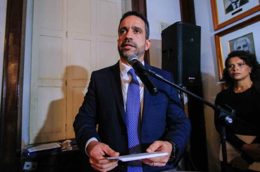 Paulo Dantas é reeleito governador de Alagoas