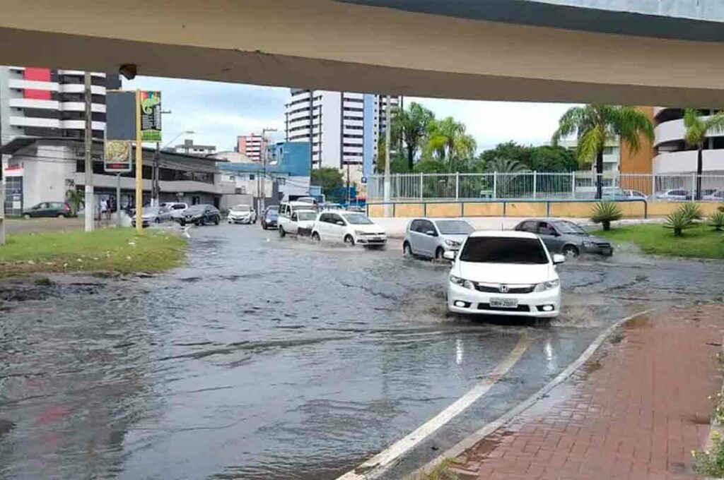 Fevereiro terá temperaturas elevadas e chuvas intensas nas regiões Norte e Nordeste