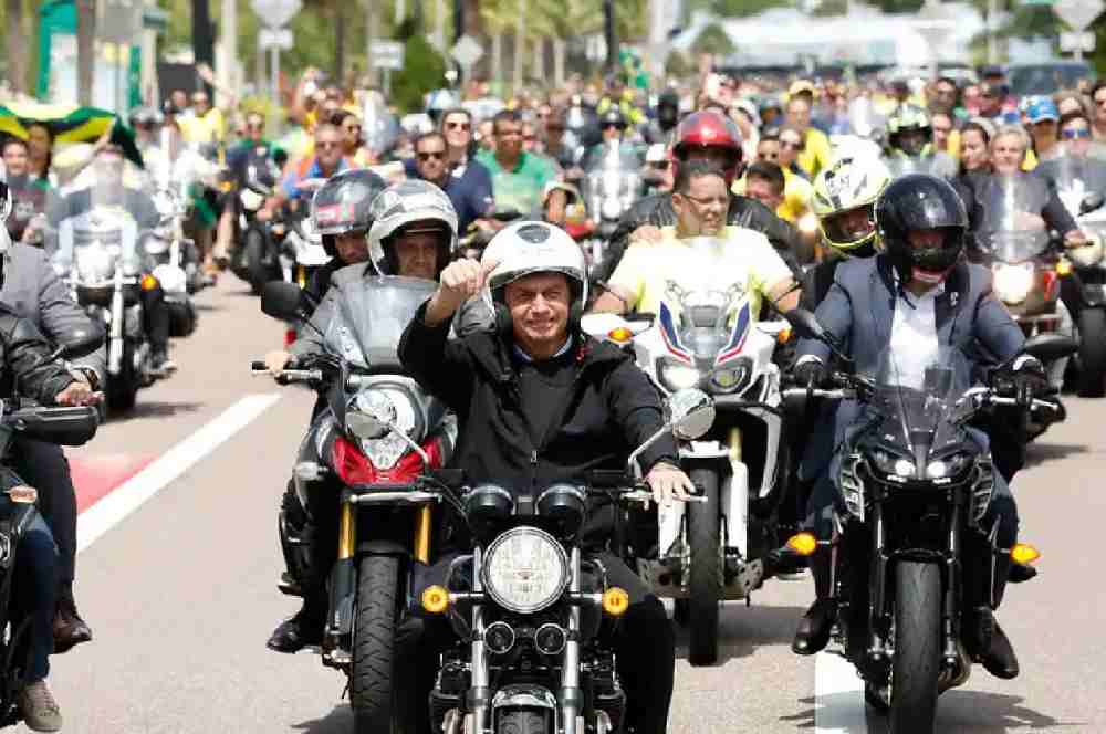 Jair Bolsonaro em motociata | © Alan Santos/PR
