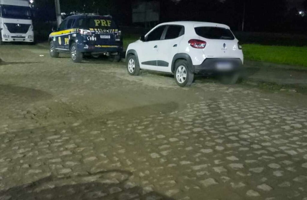 PRF recupera veículos roubados em União e São José da Laje