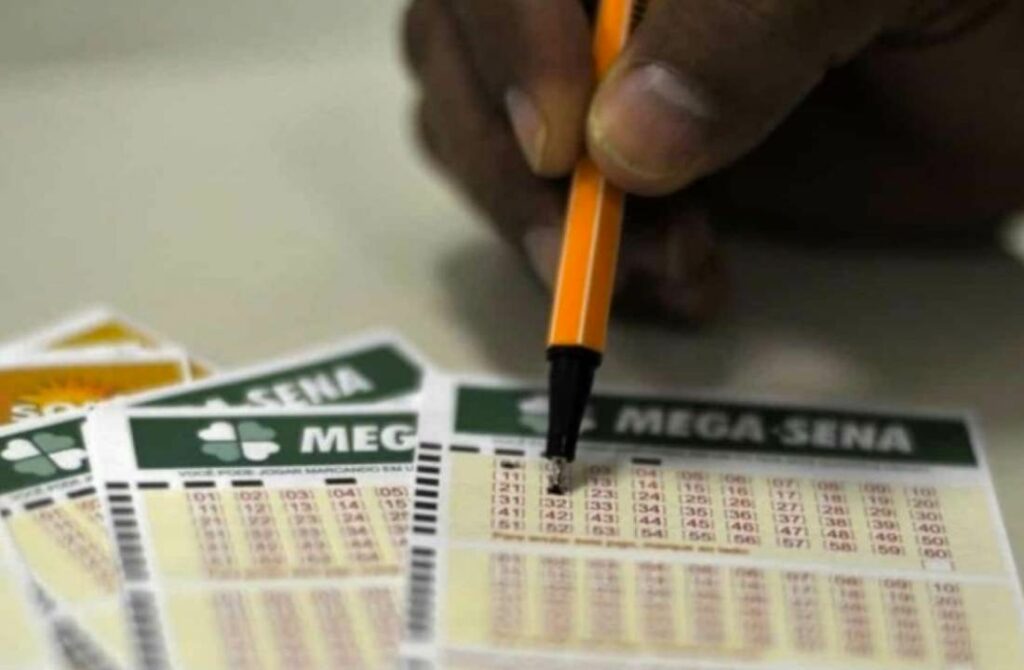 Mega-Sena sorteia prêmio de R$ 7,5 milhões neste sábado (20)