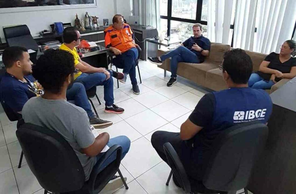 Olavo Neto recebe técnicos do IBGE que realizarão o censo 2022 em Murici