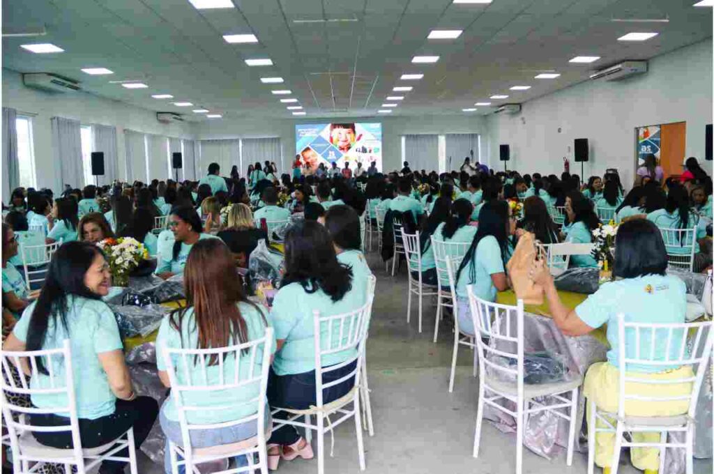 Evento promove capacitação para cuidadores escolares de crianças com deficiência