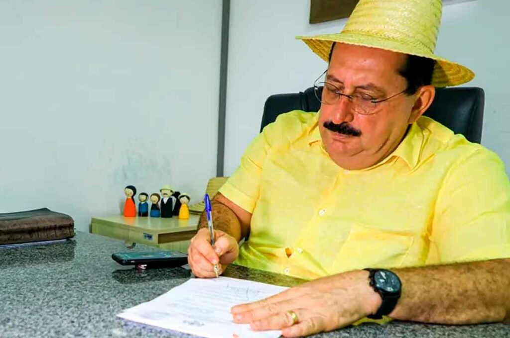 Prefeito de Rio Largo é investigado pela PF por esquema de corrupção