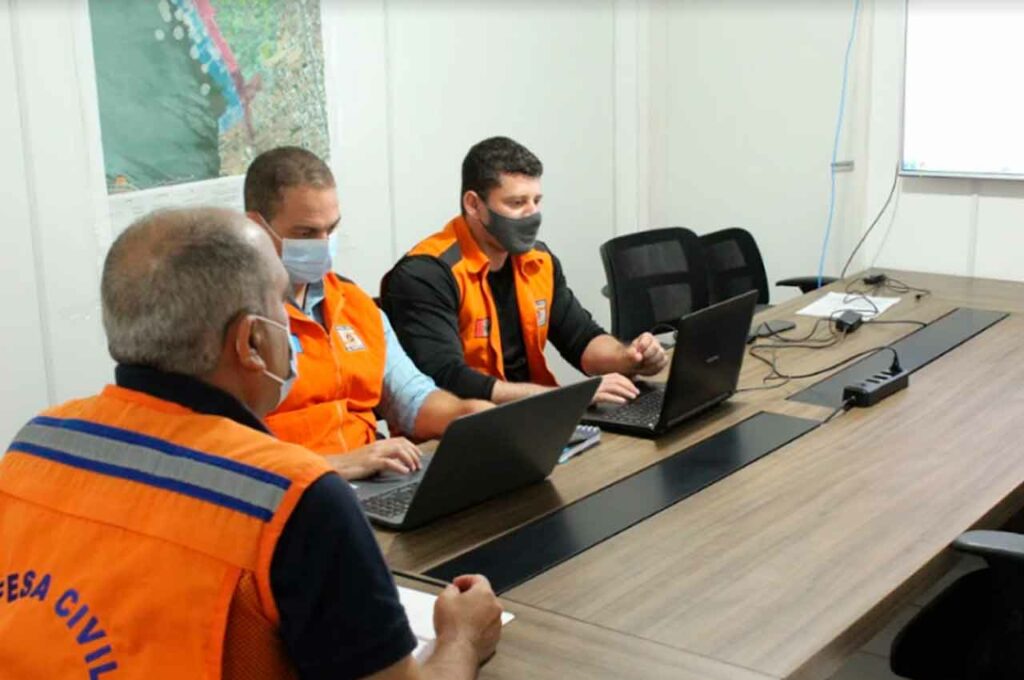 Defesa Civil diz que chuvas intensas podem durar até a próxima terça (8)