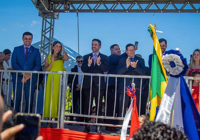 Governador Paulo Dantas com vice-presidente Hamilton Mourão | © Pei Fon / Agência Alagoas