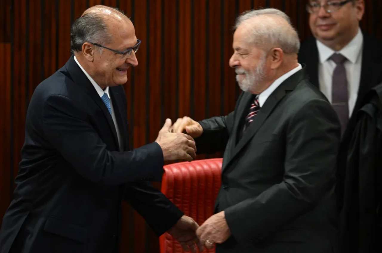 Alckmin e Lula durante celebração da diplomação | © Evaristo Sa/AFP