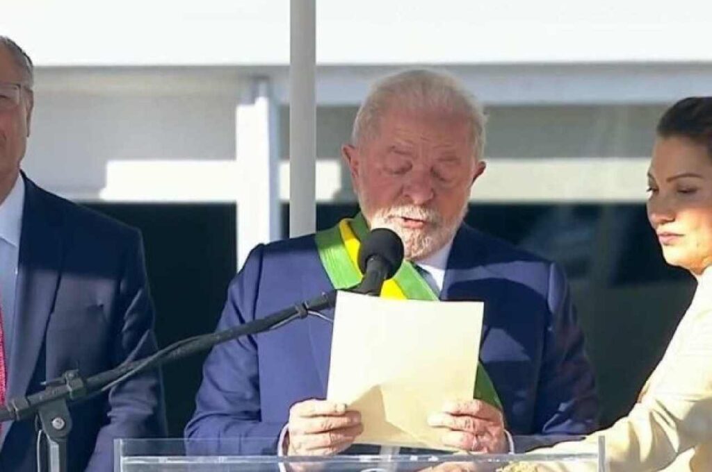 Governo Lula sem bússola e sem rumo