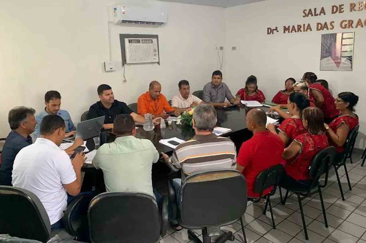 Nenzinha participa de reunião com SINTEAL | © Reprodução