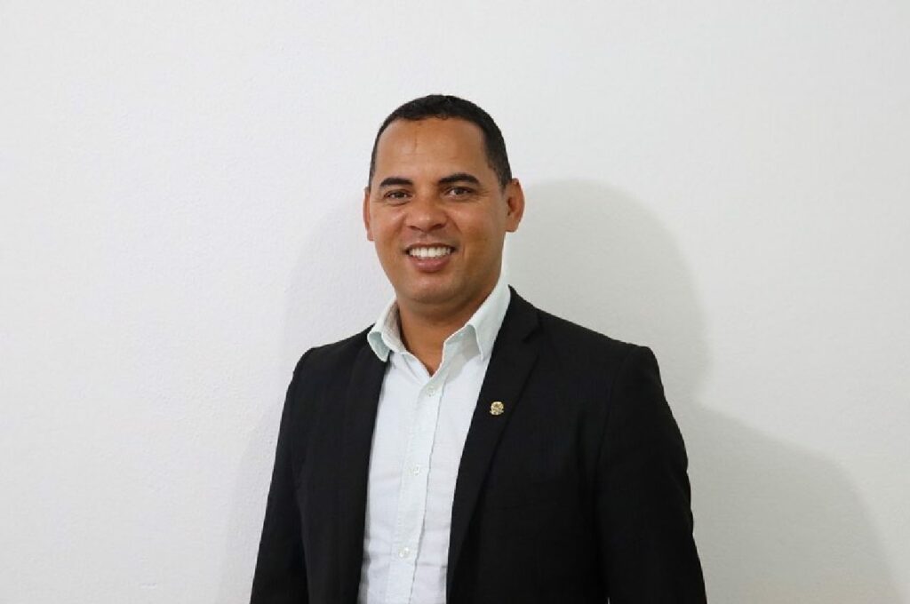 Vereador Manoel Messias propõe projeto de lei para capacitação de estudantes em União