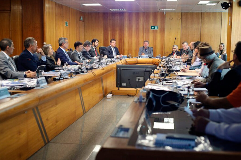 Governo baixa juros de empréstimos consignados para beneficiários do INSS