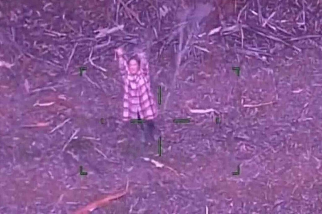 Mulher perdida em floresta sobrevive cinco dias com vinho, salgadinhos e pirulitos na Austrália