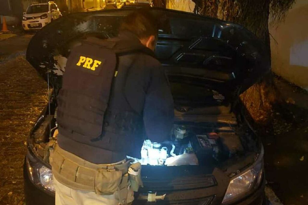 Homem é preso por receptação e adulteração de veículo furtado na BR-104, em Rio Largo