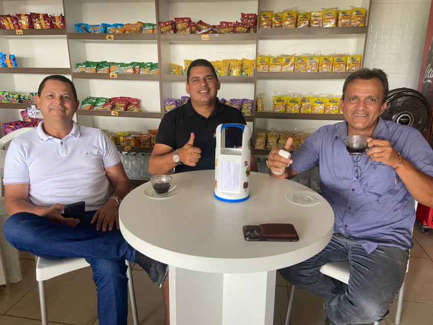 O que está por trás do encontro de Zé Alfredo, Caju e Tita