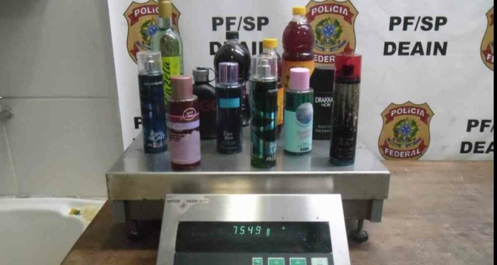 Polícia Federal prende passageiros com munições e drogas no Aeroporto de São Paulo