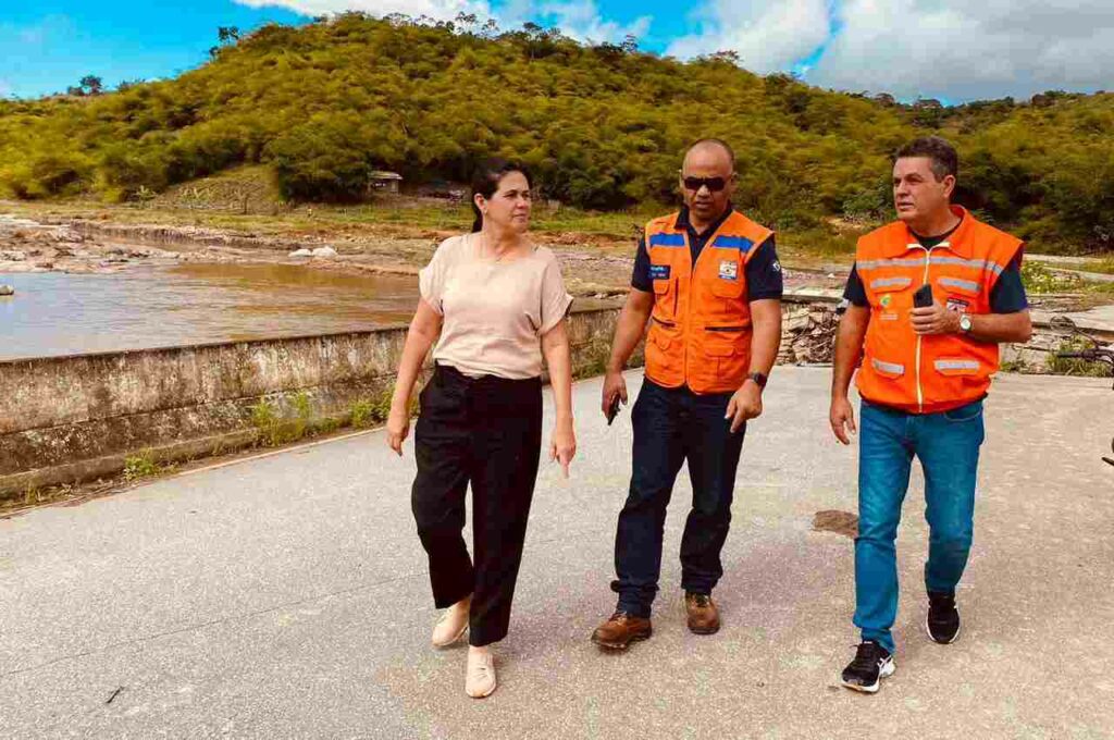 Enchente: Prefeito de Branquinha vistoria áreas afetadas com Defesa Civil Nacional