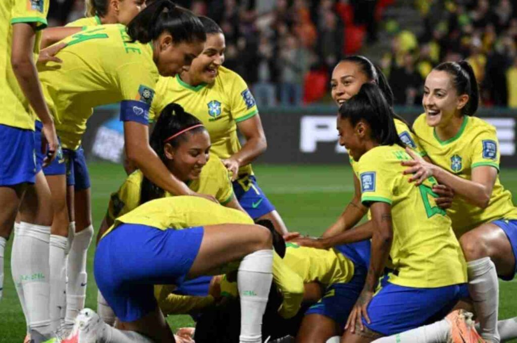 4 x 0: Brasil goleia o Panamá em seu jogo de estreia na Copa do Mundo