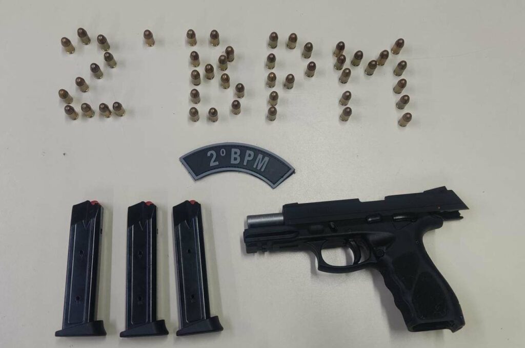 Foragido é preso com arma de fogo e munições em Branquinha