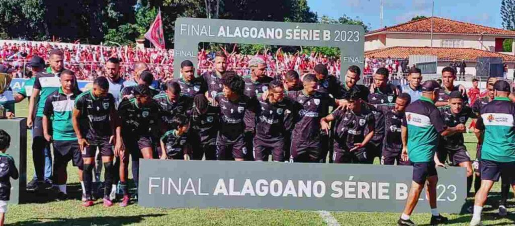 Zumbi joga bem, mas é derrotado nos pênaltis pelo Penedense