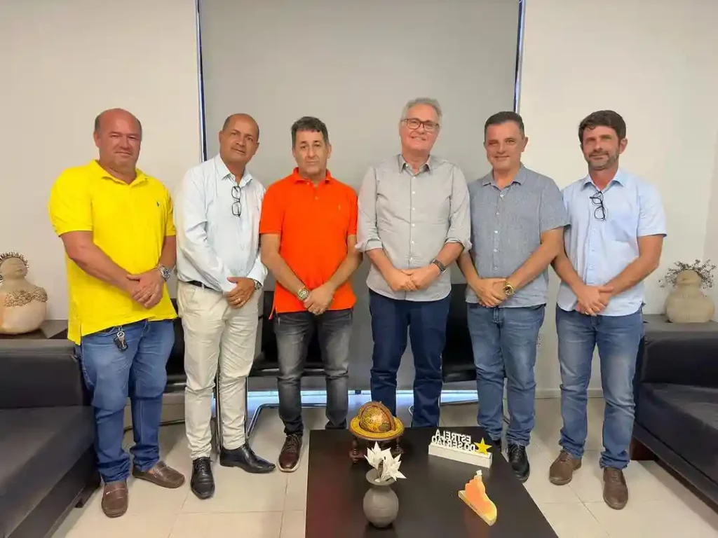 Almir, Sandro e Jailson recorrem a Renan para evitar a cassação