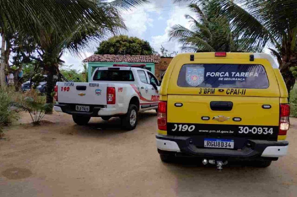 Menina de 12 anos procura a Polícia Militar após o pai ser atacado a golpes de facão em São José da Laje