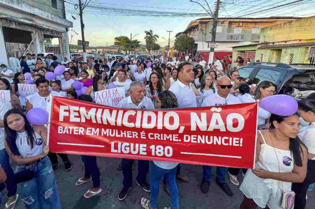 Ato contra o feminicídio em Murici | © Jailson
