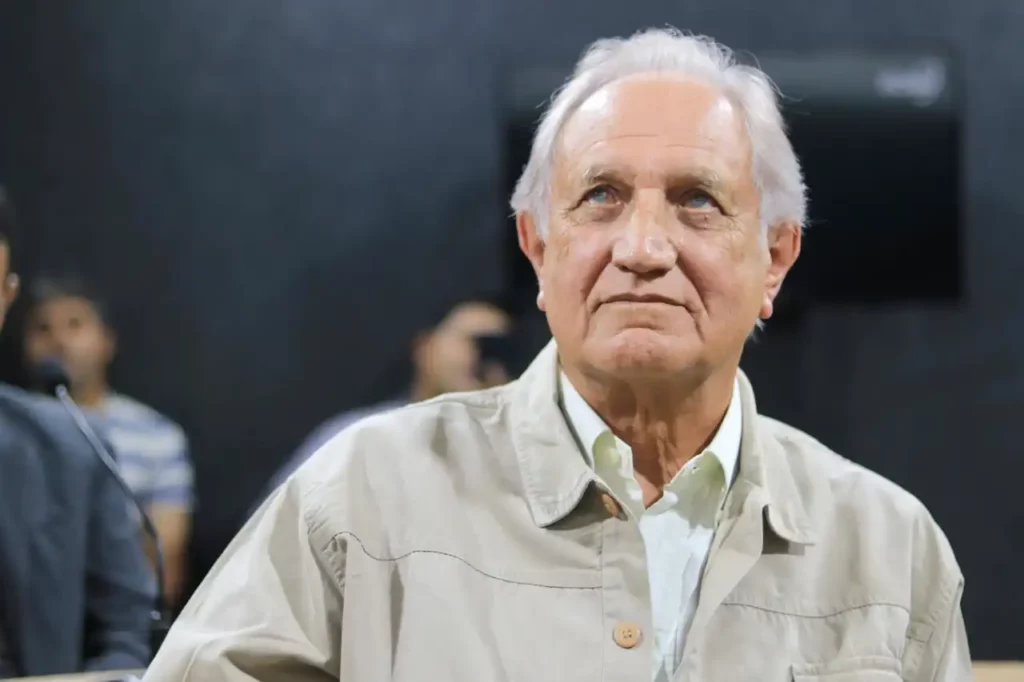 Ex-governador Manoel Gomes de Barros é internado em Maceió com quadro de apendicite