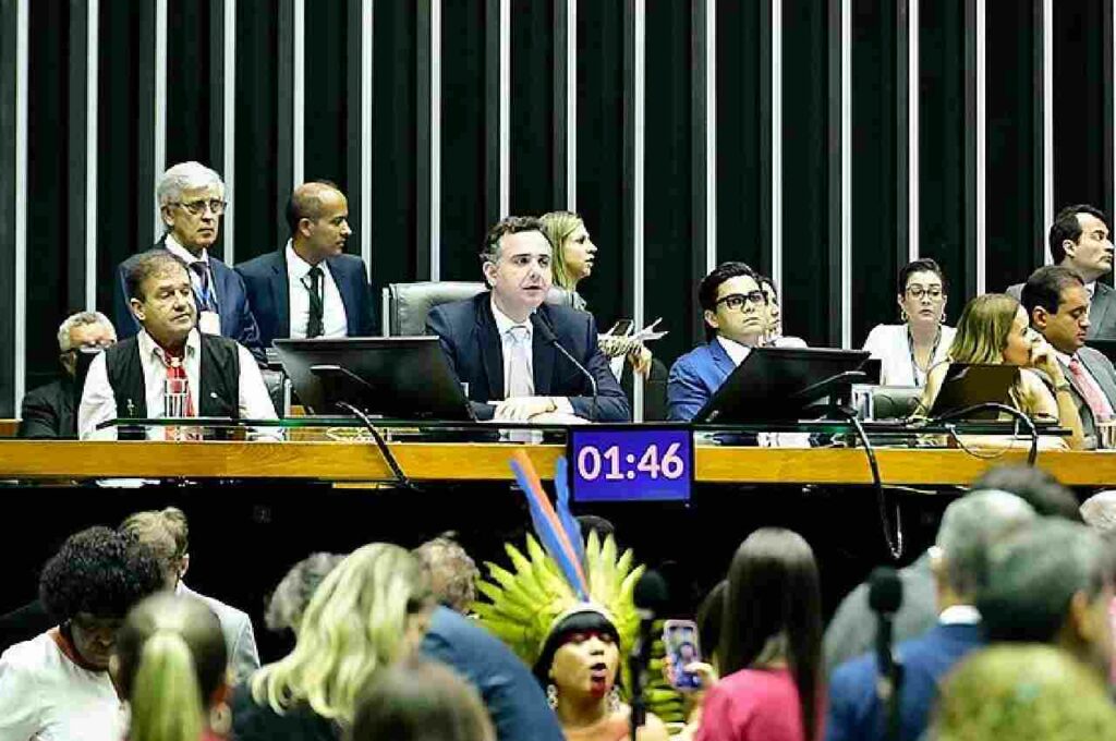 Congresso derruba veto ao marco temporal para demarcação de terras indígenas