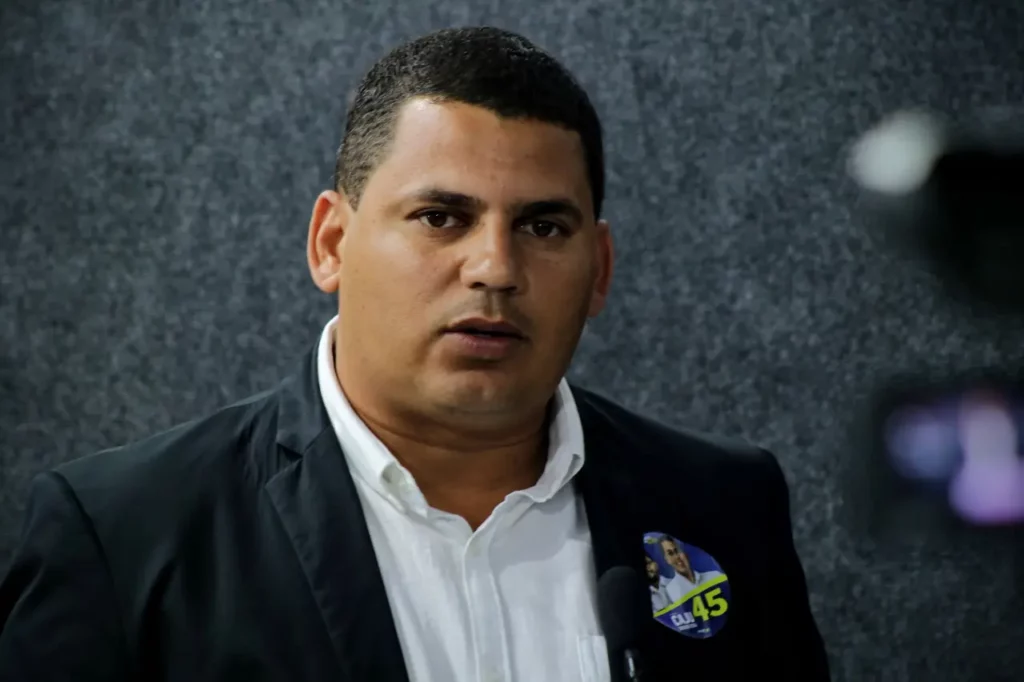 A indecisão de Cajú