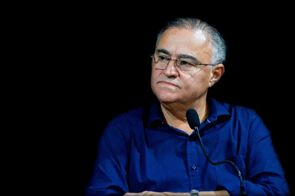 TRE-AL anula arquivamento de notícia-crime contra João Caldas e manda caso ao MPF