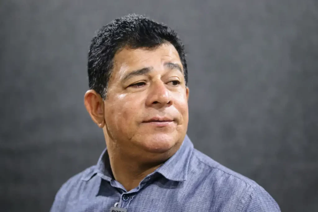 Cirurgia de Paulinho durou 4 horas; ele continua na UTI