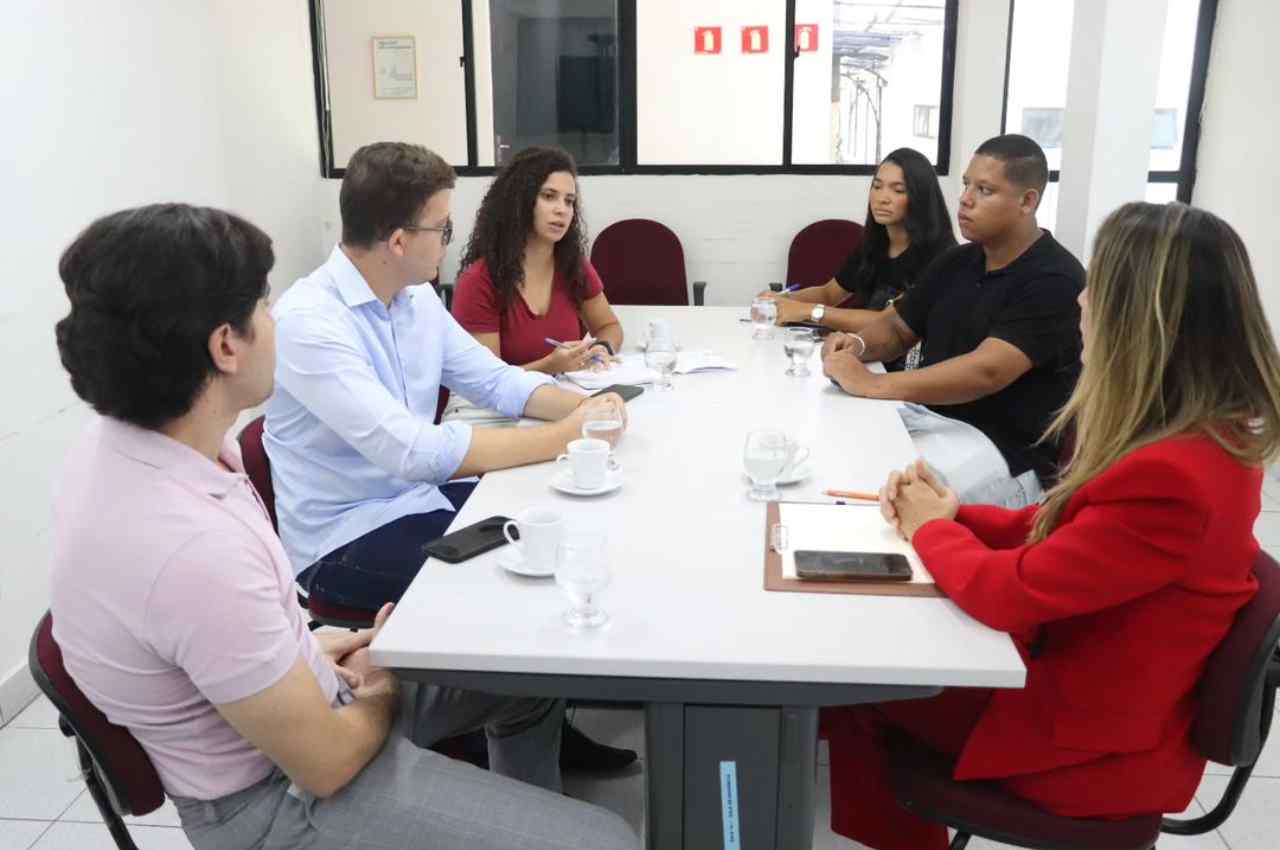 Procuradora Cláudia Soares e representantes do Município de União dos Palmares se reuniram | @ Divulgação