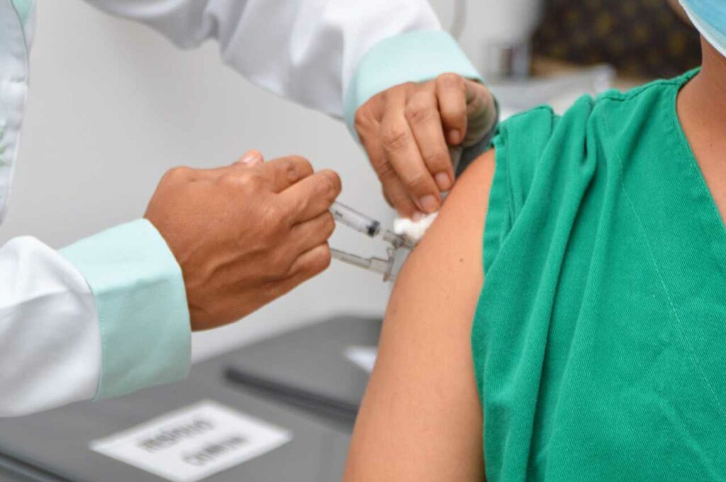 Vacinação é a principal forma de conter tanto a Influenza | @ Carla Cleto