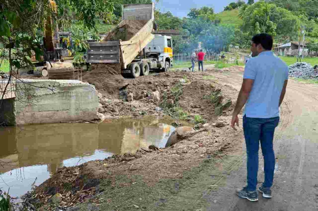 Obra de construção da ponte do Sítio Ilha Grande está em fase avançada em Santana do Mundaú