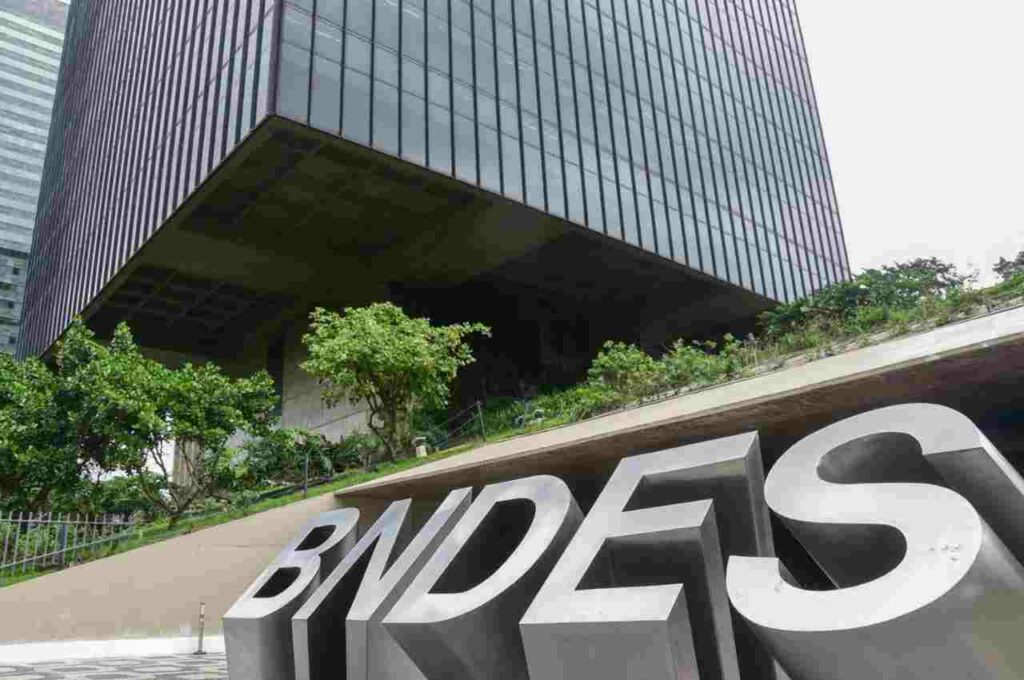 BNDES confirma concurso em 2024 com 150 vagas de nível superior