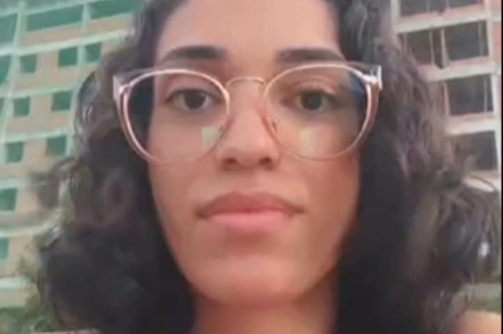 Mãe de autista diz que filho foi impedido de brincar com o pai em espaço de brinquedos de shopping