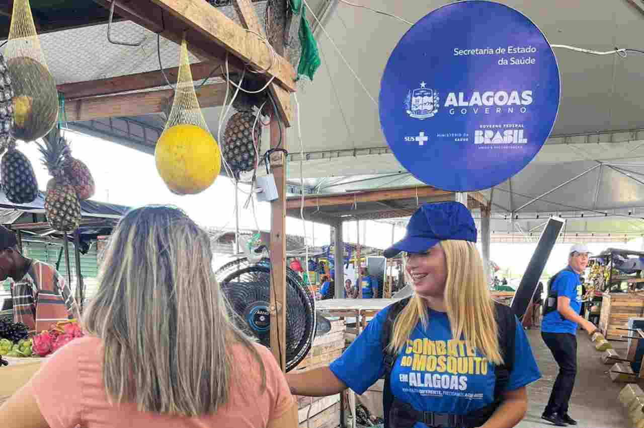 No material educativo são ressaltadas as medidas de controle contra o Aedes aegypti, como não deixar água acumulada | @ Sesau