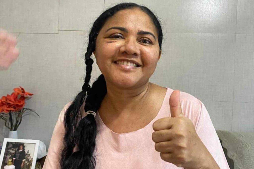 Paciente do Hospital Metropolitano de Alagoas recupera visão após cirurgia complexa